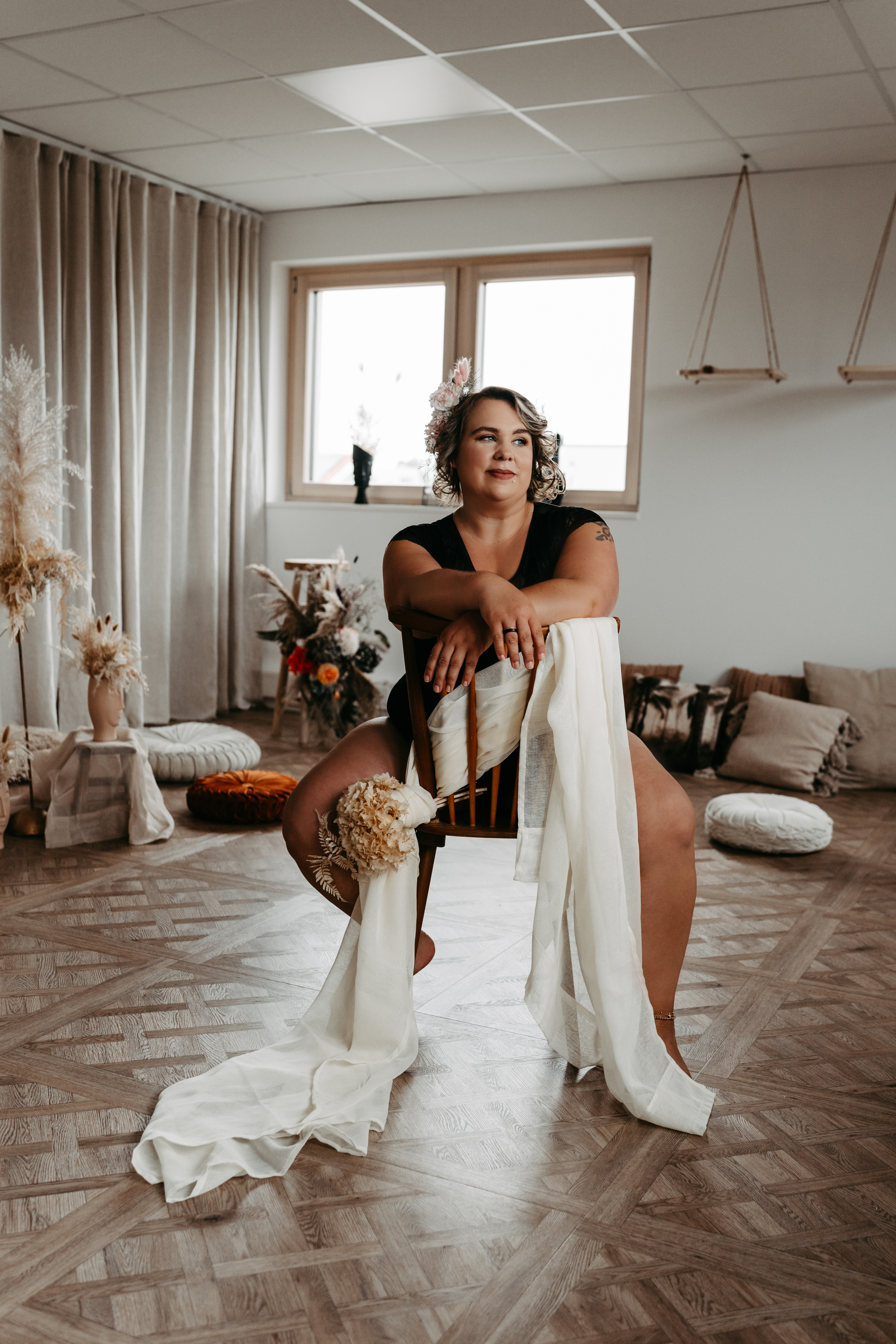 Sarah bei ihrem Boudoirshooting mit Blumen